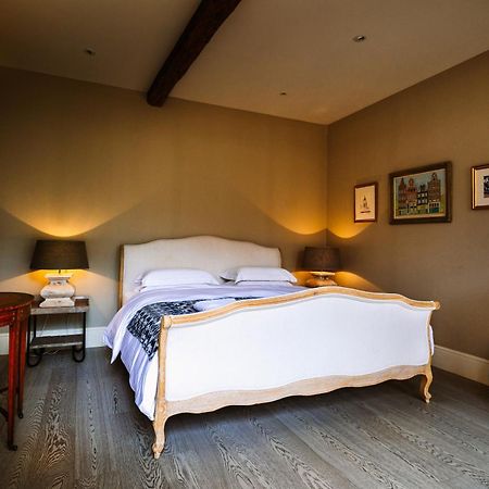 Chippenham Park Garden Rooms ภายนอก รูปภาพ