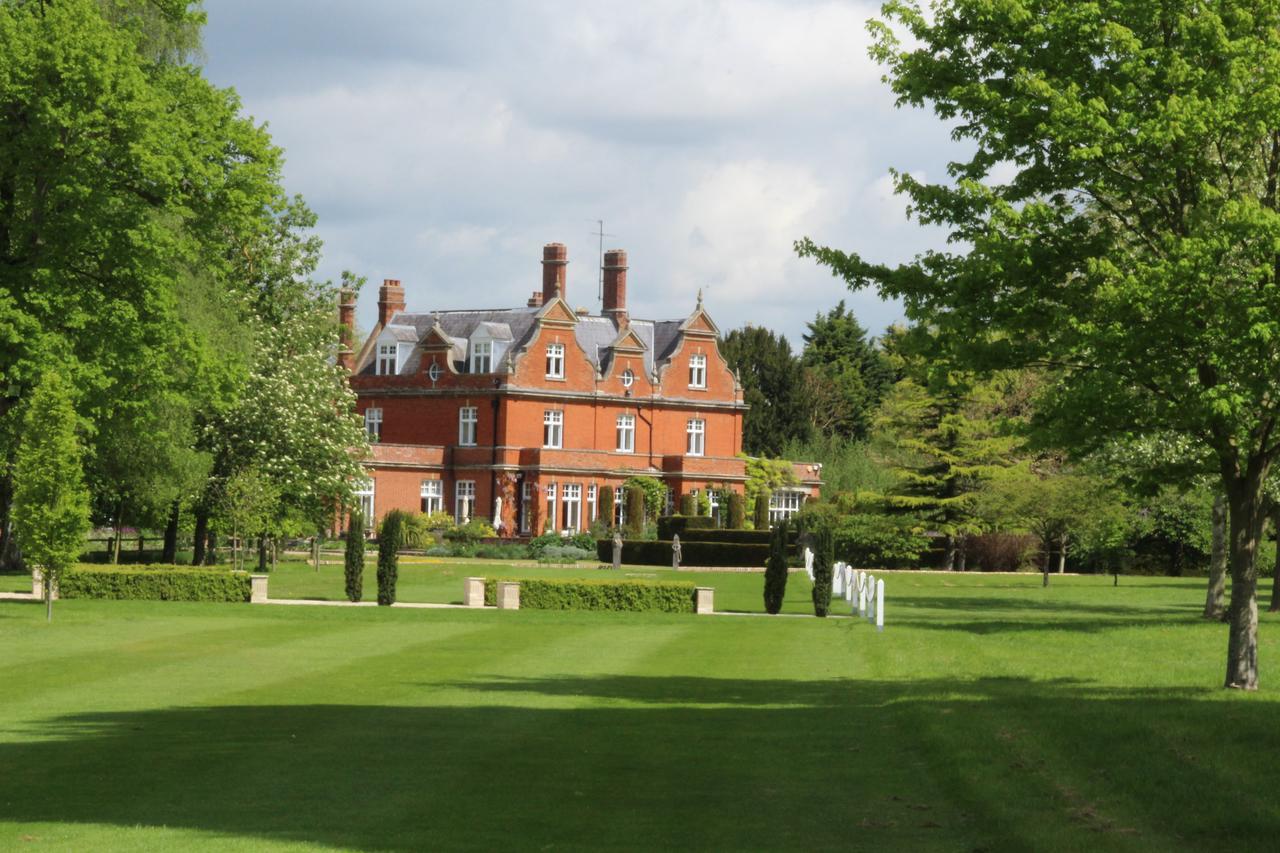 Chippenham Park Garden Rooms ภายนอก รูปภาพ